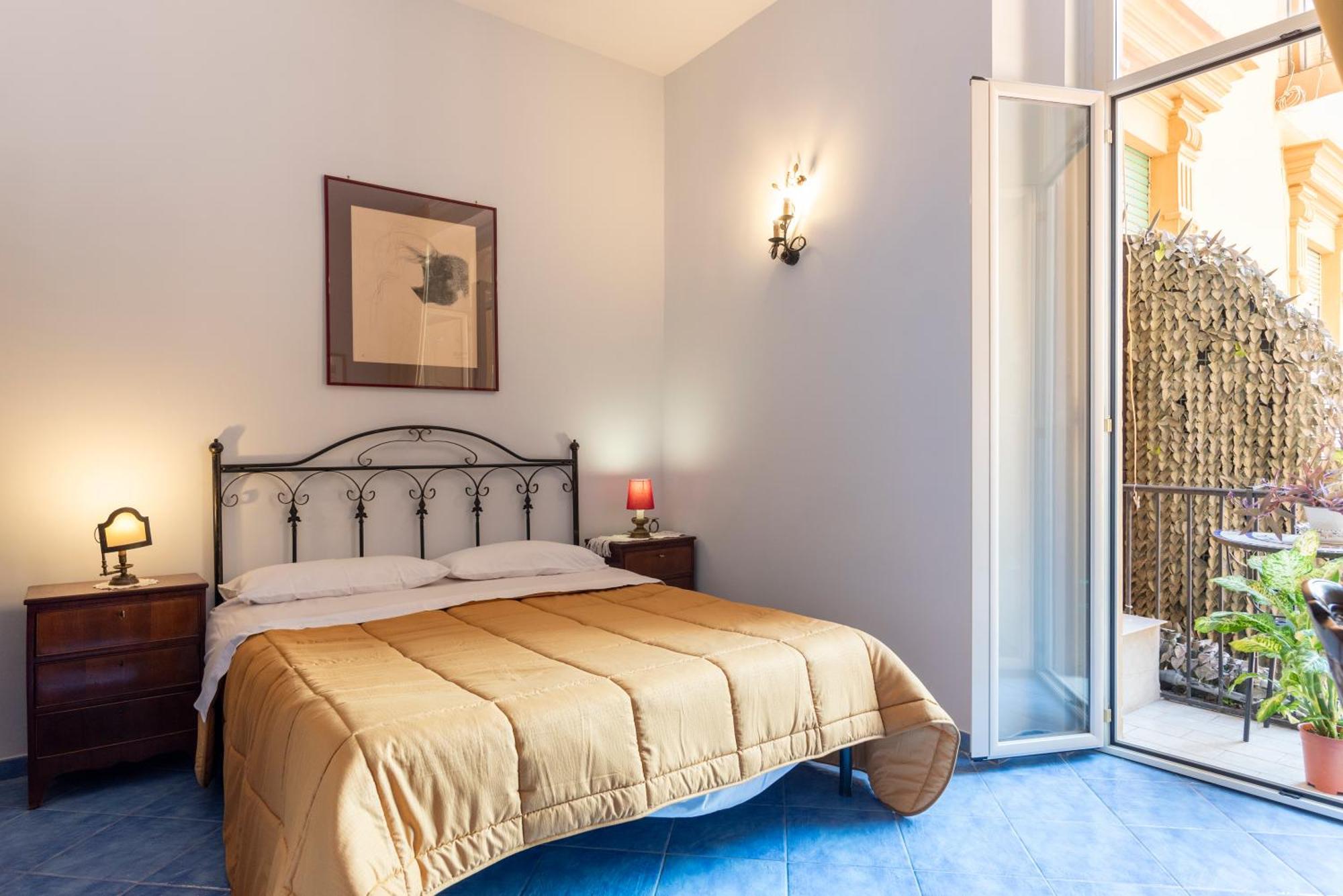 B&B Le Stanze Dei Mille Nápoly Kültér fotó
