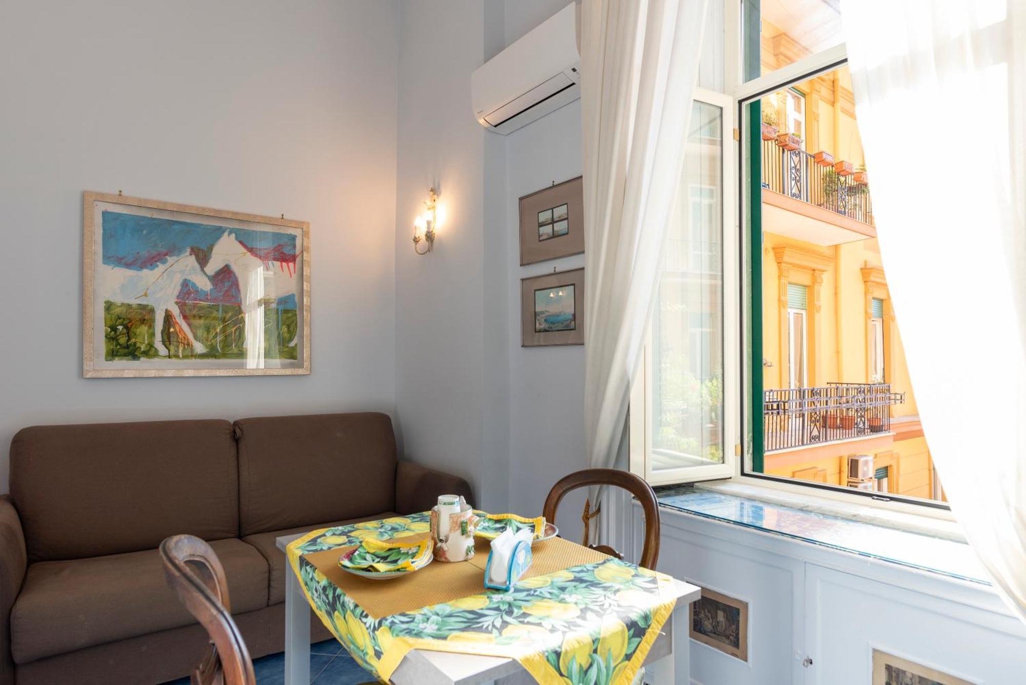 B&B Le Stanze Dei Mille Nápoly Kültér fotó